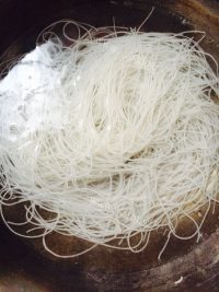 家常菜凉拌三丝做法图解1)