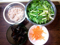 特色美食韭菜炒海肠做法图解1)