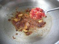 鲜甜香辣鸡块做法图解10)