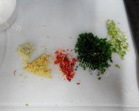适量凉拌茄子做法图解3)