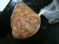 易做的鸡肉卷做法图解2)