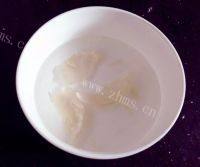 美味的冰糖炖燕窝做法图解2)