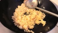 番茄蛋炒饭做法图解13)