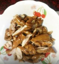 家常菜辣炒肥肠做法图解1)