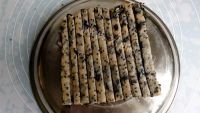 自制海苔芝麻阿拉棒做法图解7)