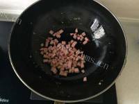 回味无穷的火腿蛋炒饭做法图解7)