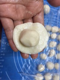 美味开口椰蓉酥做法图解7)