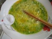 青椒鸡蛋饼做法图解4)