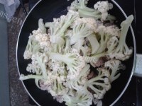 肉末炒菜花做法图解5)