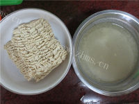 好吃的韩式泡菜面做法图解1)