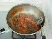 胡萝卜烧排骨