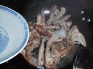 家常菜红烧鸭锁骨做法图解6)