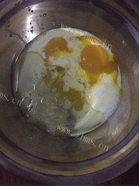 质嫩爽口的蛋糕卷做法图解3)