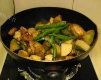 DIY-土豆炖茄子做法图解11)