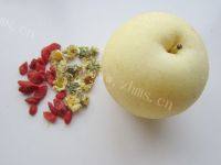可口的菊花冰糖雪梨饮做法图解1)