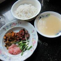 自己做的酸辣粉做法图解1)