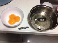 诱人的海绵蛋糕做法图解5)