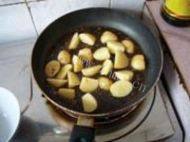 家常菜酱烧土豆做法图解6)