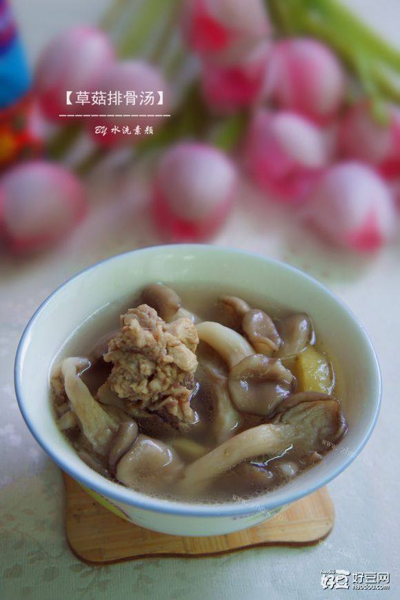 家常草菇排骨汤
