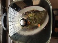 香气浓郁的清蒸鲈鱼做法图解12)