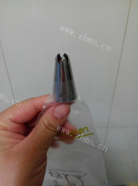 美味的奶油奶酪杯子蛋糕做法图解15)