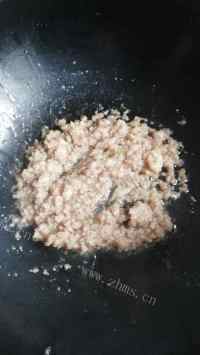 特色美食肉末蒸豆腐做法图解4)