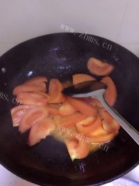 美味的牛肉柿子汤做法图解4)