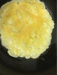 五味俱全的苦瓜煎蛋做法图解5)