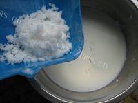 软嫩的脆皮炸鲜奶做法图解3)