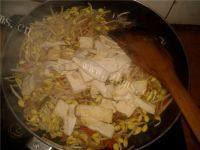 黄豆芽炒豆腐做法图解13)