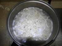 美味的家常炒面做法图解2)