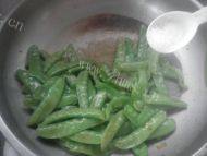 「DIY美食」蒜香荷兰豆做法图解6)