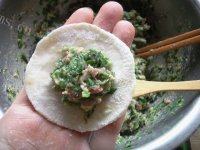 「念念不忘」猪肉韭菜饺子做法图解6)