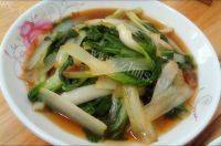 清脆的清炒油菜