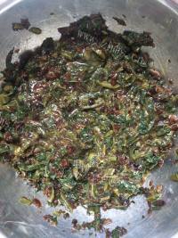 家常菜香椿炒鸡蛋做法图解3)