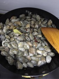 美味的香辣花甲做法图解3)