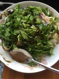 好吃的香菜皮蛋拌豆腐做法图解4)