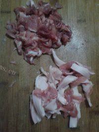 自制辣椒炒肉做法图解3)
