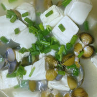 河蚬豆腐汤