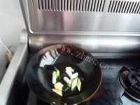 鲜嫩多汁的天津红烧肉做法图解13)