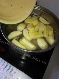 美味的苹果瘦肉汤做法图解3)