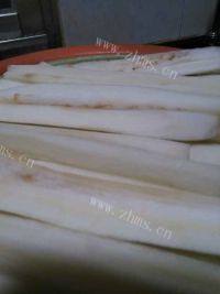 美味的咸鱼茄子煲做法图解1)