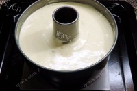 自制百香果戚风蛋糕做法图解11)
