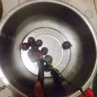 香纯的酿制葡萄酒做法图解3)