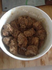 美味的粉蒸排骨做法图解3)