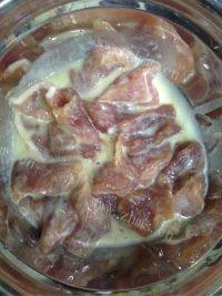 易做的咕噜肉做法图解3)