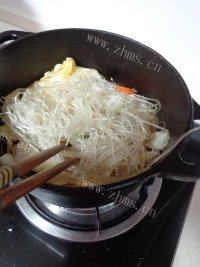 味道不错的白菜炖粉条做法图解7)