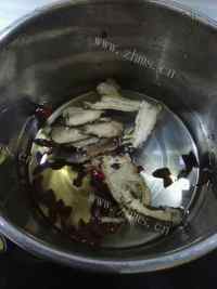 营养当归鸡肉卷做法图解6)