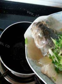 家庭版清蒸鲈鱼做法图解10)