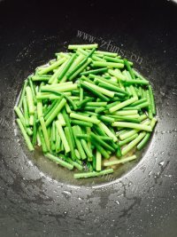 香气浓郁的回锅肉做法图解5)